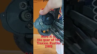 The Traxxas Rustler's gear