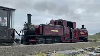 #24 - Ffestiniog Railway 'Merddin Emrys', passes over the Cob