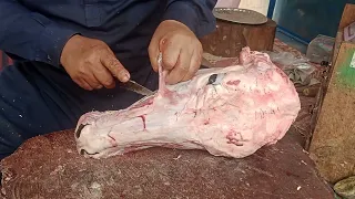 cow head cutting ll gye ki seri ll head cutting skills ll beef cutting skills ll meat cutting ll