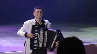 Мирослав Лелюх исполняет "Розамунду"