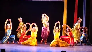 ভারতনাট্যম নৃত্যরতা MISTU ও তার সহ শিক্ষার্থী-DANCE 3-দর্শক আসনে মন্ত্রমুগ্ধ অভিভাবকরা
