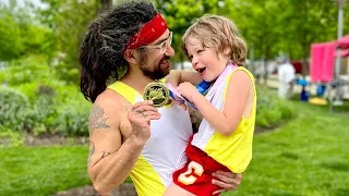 7 YEAR OLD Runs FULL MARATHON with DAD [SUPER EMOTIONAL]