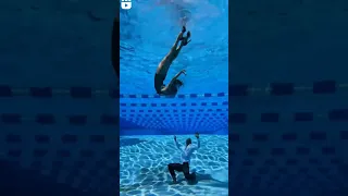 танцы под водой