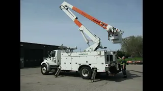 GovDeals: 2009 International 4300 Hybrid Posi-Plus Bucket Truck