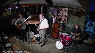 Ilya Lushtak at Smalls Jazz Club in New York City (guitar solos only)