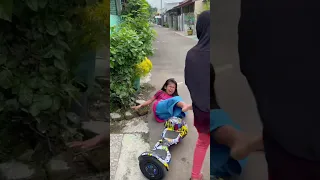 kalo kalian bisa maenin Hoverboard gak?