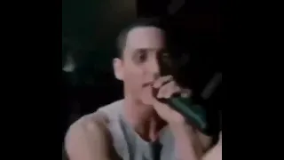 Eminem sings levan polkka