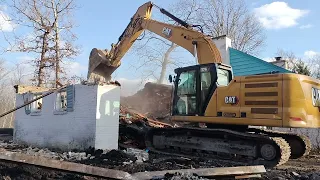 Crushing an 1896 home full of furniture! Mice ran out During Demo!