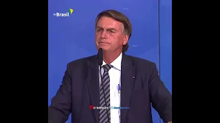 Presidente Jair Bolsonaro diz que recebeu ‘informes’ de ameaças de prisão contra Carlos Bolsonaro