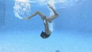 Carla Underwater synchronized swimming and fun