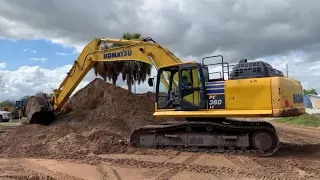 Komatsu PC360LC 11