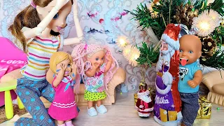 КТО СЪЕЛ ДЕДА МОРОЗА🎅 Катя и Макс веселая семейка! Смешные куклы Барби ЛОЛ Даринелка ТВ