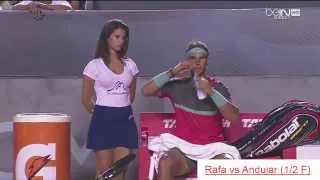 RAFAEL NADAL ENTOURE DE TRES BELLES RAMASSEUSES DE BALLES - RIO OPEN 2014 💘