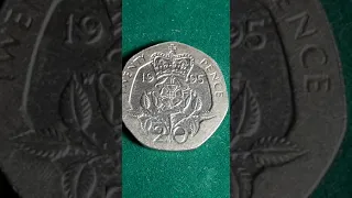 Монета Великобритании 20 пенсов 1995 года. Пенсы периода 1982 - 2007 г.