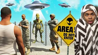 I GOT CAUGHT BREAKING INTO THE TOP SECRET AREA 51 BASE IN GTA 5! (GTA 5 MODS RP)