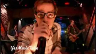 Weezer - (If You're Wondering if I Want You To) I Want You To (Live at It's On with Alexa Chung)