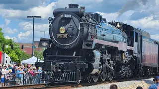 CP 2816 backs into Dubuque Iowa