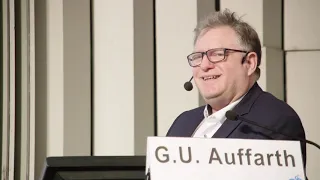 Prof. Dr. Gerd U. Auffarth -- Katarakt-Chirurgie - Premium Ultraschall vs. Standard Femtolaser