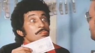Shakti Kapoor's Minting Machine - Baap Numbri Beta Dus Numbri Scene