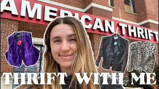 THRIFT WITH ME at my FAVORITE 2 Story Thrift Store!