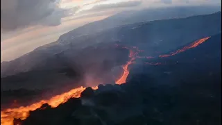 Vuelo del dron de Televisión Canaria sobre las coladas del volcán