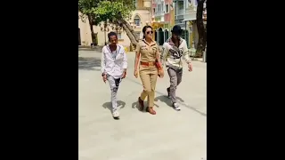 Gulki Joshi aka Haseena Mallik walking style 😎😘Vm on the song Thoda Thoda Pyar @gulki_joshi #short