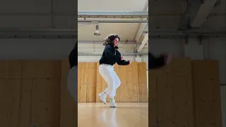 LOSE CONTROL DANCE