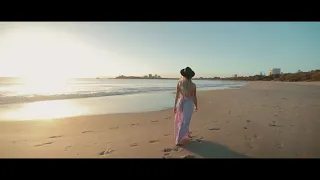 Farzin Salehi & Clara Sofie - Star (Madkay Breaks Remix) + LYRICS VIDEO [#Summer #Couple #Beach]