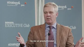 Kim Kristensen, ceremonimester i Kongehuset, taler ved Børsen Executive Club