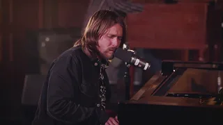 Lukas Nelson & Promise of The Real - "A Few Stars Apart" (Live from Moroccan Room)