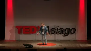 Ascoltare musica in 3D - Esperienza e propriocezione | MICHELE LUPPI | TEDxAsiago