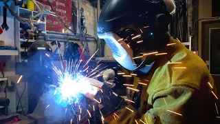 Adam Savage's One Day Builds: Lathe Tailstock Repair!