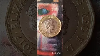 erreur in one pound Elizabeth II 2017
