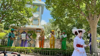 Pearly Band in Fantasyland at Disneyland 2023 4K
