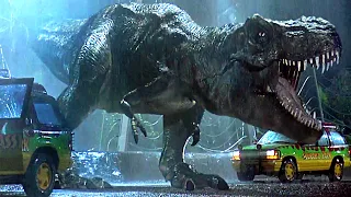 Il T. Rex attacca le auto | Jurassic Park | Clip in Italiano