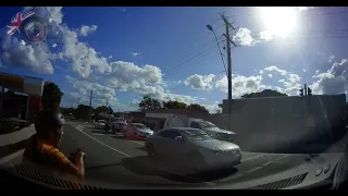 Aussiecams - Electric scooter rider ignores traffic green light for vehicles Ipswich QLD