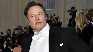 Elon Musk claims offer to buy Manchester United was just a joke