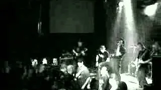 Caliban - Live_at_Zero,_Arnsberg_(12.03.04)-part-1.wmv