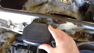 1977 Honda Civic CVCC rebuild - Emissions controller box removal.