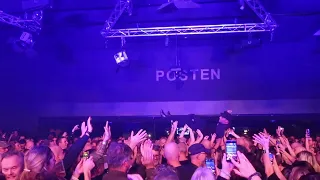 Magtens Korridorer - Blå Løgne (part of - crowdsurfing)