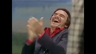 Johnny Carson Mocks Burt Reynolds' Entrance (The Tonight Show 1978)