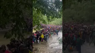 Ríos de migrantes están cruzando por el Darién - Telemedellín