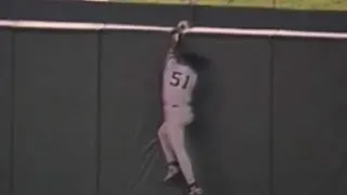 1996 ALDS Gm3: Williams robs Greer of home run