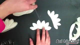 Make Easy Gumpaste Lilies!
