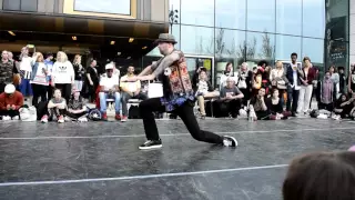 Kaspartan Popping Judge Showcase at Breakin` Convention Streetdance Battles 2016