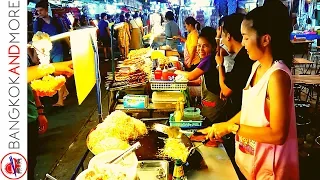 Khaosan Road Street Food - Thai Street Food Before The Party Starts