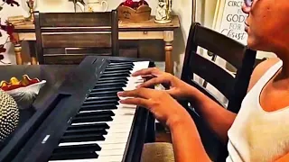 Our gifts will make room for us! Lil Guy teaching himself how to play the piano! 👏🏿🙏🏾👏🏿🙏🏾