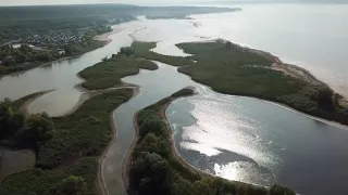 Течёт река Волга в окраинах Казани