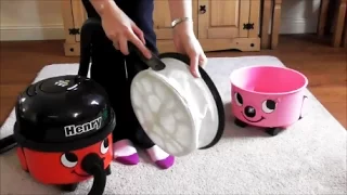 OUCH... Henry Cleans HETTY THE HOOVER's Parts ➡️ Vacuuming #henryhoover #asmrvacuuming #hooverwithme