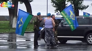 Никто кроме нас: в Архангельске скромно отметили День ВДВ